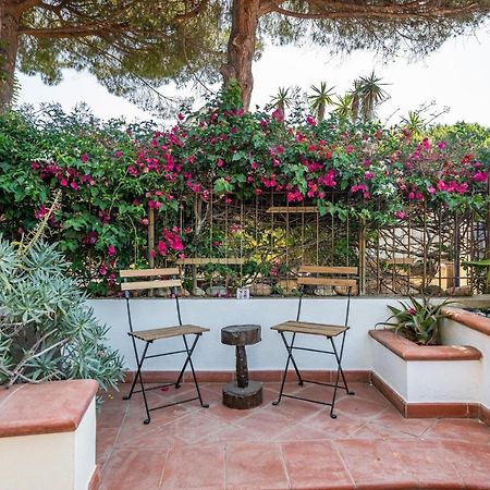 La Casa Davanti Al Mare Quartu SantʼElena Exteriér fotografie